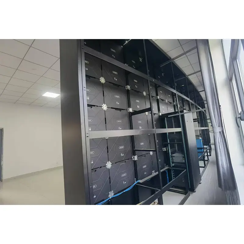 Buet LED Skjerm Mobilskap
